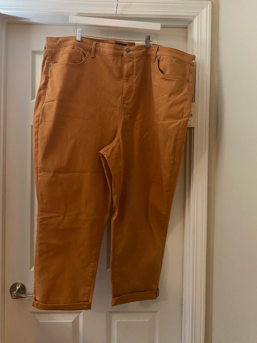 NYDJ. Women’s Margot Girlfriend in Rust Brown pants. Cool Embrace. NWT. 26W
